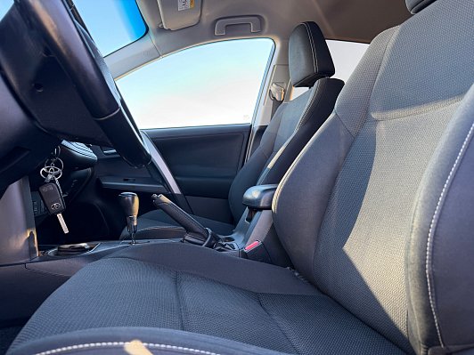Toyota RAV4, 2018 года, пробег 208900 км