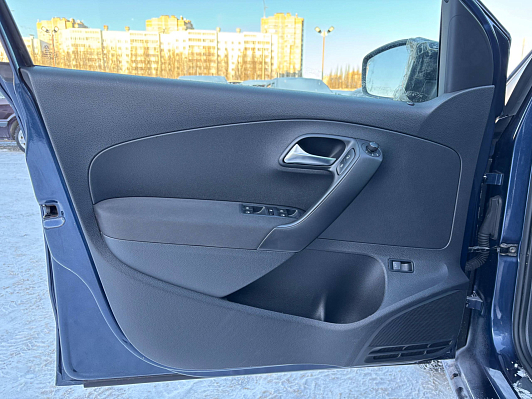 Volkswagen Polo, 2014 года, пробег 215660 км