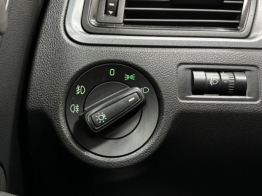 Skoda Rapid Style, 2018 года, пробег 157449 км