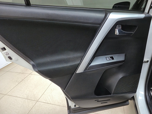 Toyota RAV4, 2016 года, пробег 140132 км