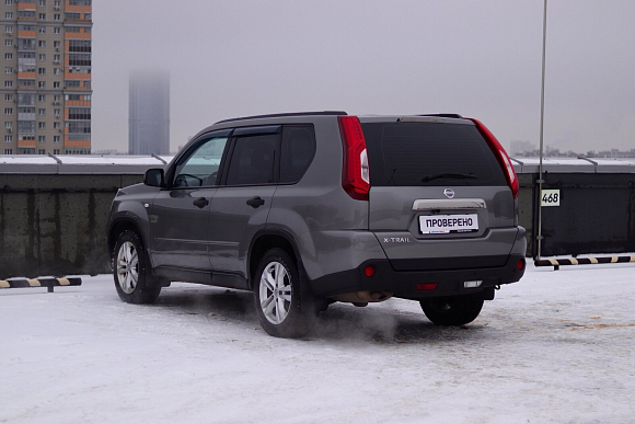 Nissan X-Trail, 2014 года, пробег 200000 км