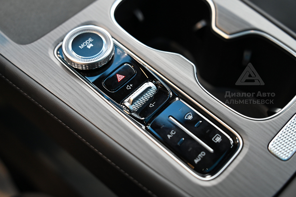 Tenet T8 Прайм 4WD, зеленый