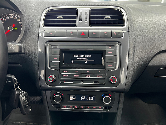 Volkswagen Polo SELECT, 2020 года, пробег 153000 км