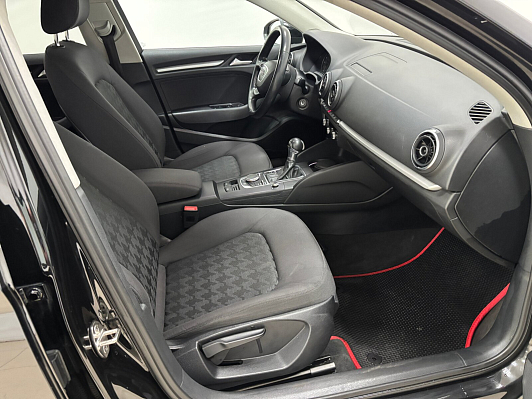 Audi A3 Attraction, 2015 года, пробег 166821 км