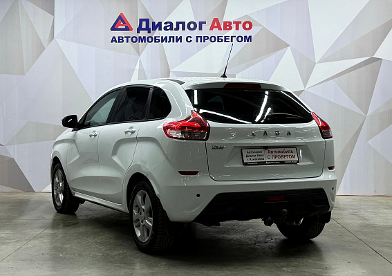 Lada (ВАЗ) XRAY Exclusive (2018), 2017 года, пробег 179484 км