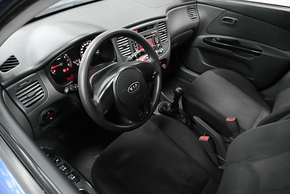 Kia Rio Luxe, 2011 года, пробег 248000 км