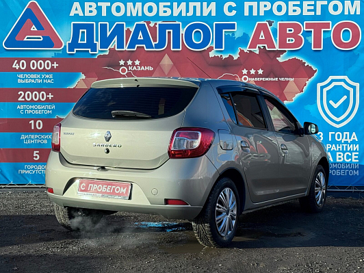 Renault Sandero Confort, 2017 года, пробег 167152 км