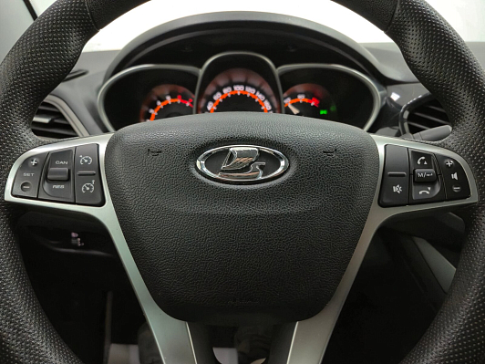 Lada (ВАЗ) Vesta Luxe Prestige (2018-2019), 2019 года, пробег 87964 км