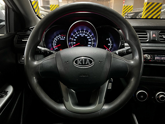 Kia Rio Comfort (без теплых опций), 2012 года, пробег 214000 км