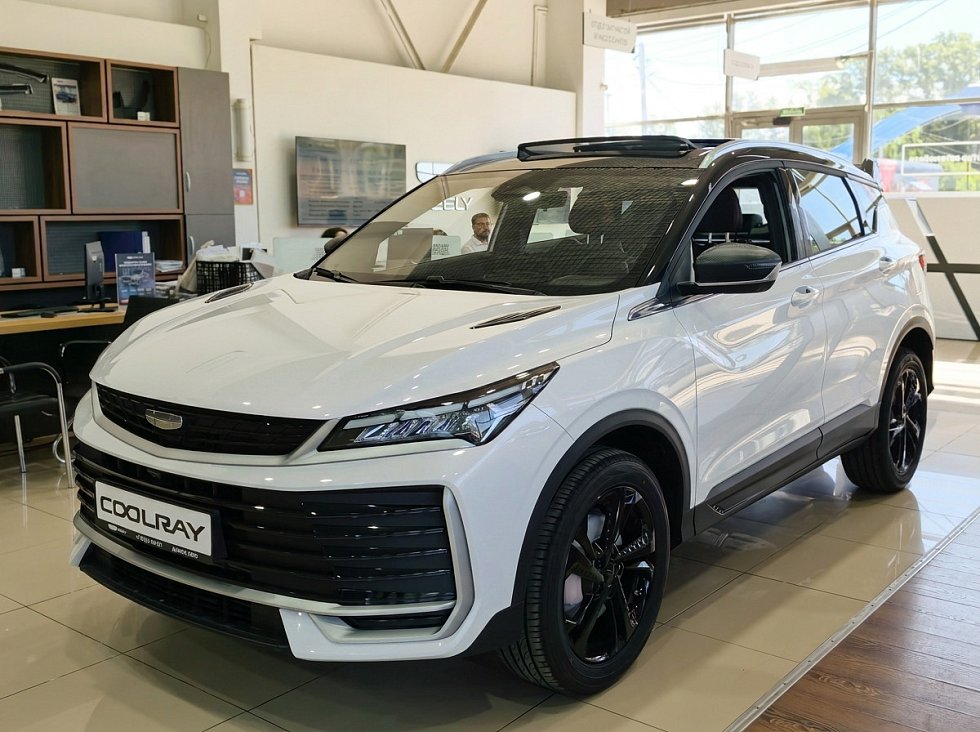 Geely Coolray Спорт, белый
