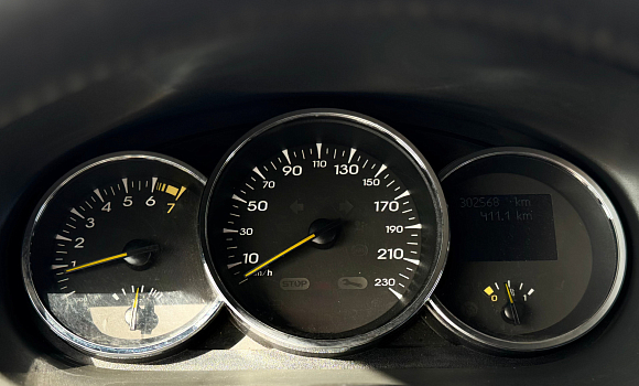 Renault Fluence, 2011 года, пробег 302000 км