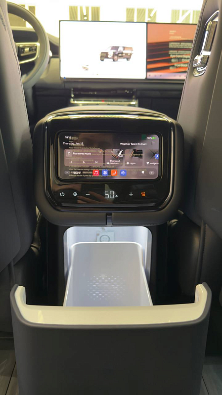 Zeekr 9X Ultra (5 seats), черный