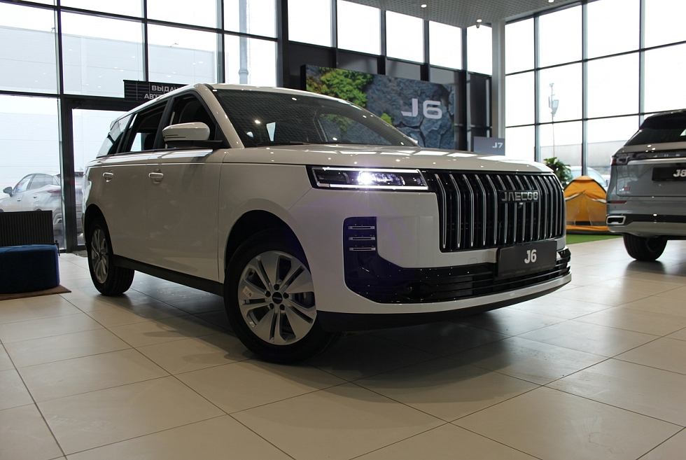 Jaecoo J6 Актив, белый