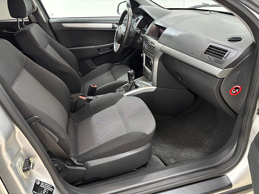 Opel Astra, 2012 года, пробег 171543 км