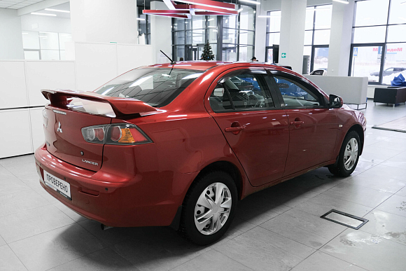 Mitsubishi Lancer, 2011 года, пробег 256000 км