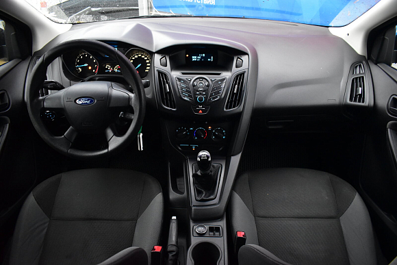 Ford Focus, 2013 года, пробег 138352 км