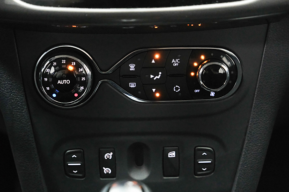 Renault Sandero Privilege, 2017 года, пробег 121000 км