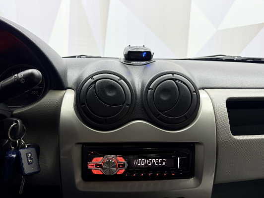 Renault Sandero Authentique, 2012 года, пробег 184439 км