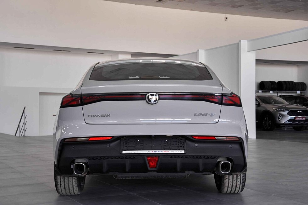 Changan UNI-V Техно, серый