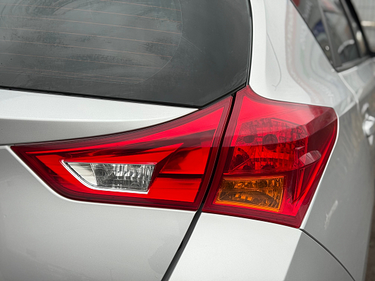 Toyota Auris, 2013 года, пробег 173600 км