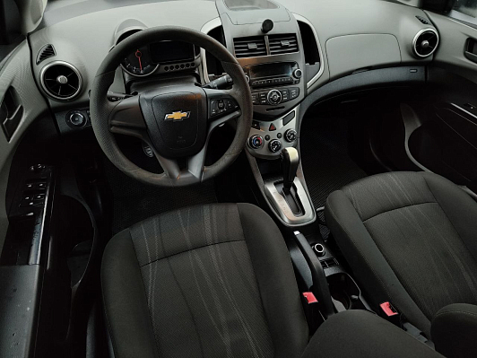 Chevrolet Aveo LT, 2015 года, пробег 150000 км