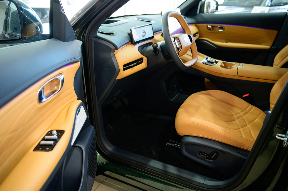 Geely EX5 EM-i Макс, зеленый