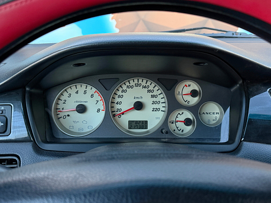 Mitsubishi Lancer, 2005 года, пробег 217355 км
