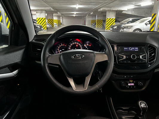 Lada (ВАЗ) Vesta Comfort (2016-2018), 2017 года, пробег 179000 км