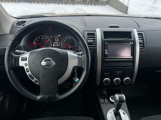 Nissan X-Trail, 2014 года, пробег 200000 км