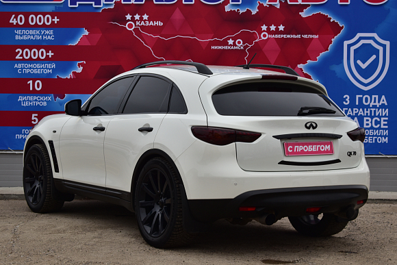 Infiniti QX70, 2014 года, пробег 200000 км