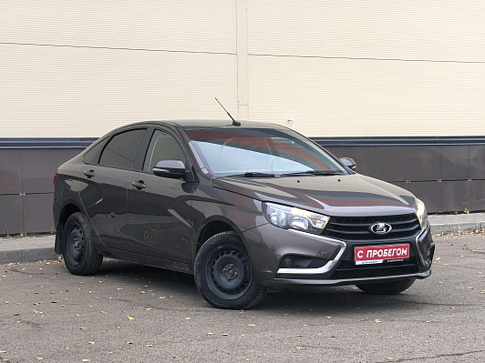 Lada (ВАЗ) Vesta Luxe Multimedia (2017-2019), 2018 года, пробег 105001 км