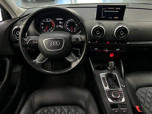 Audi A3 Ambiente, 2015 года, пробег 279296 км