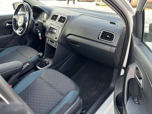 Volkswagen Polo SELECT, 2019 года, пробег 42017 км