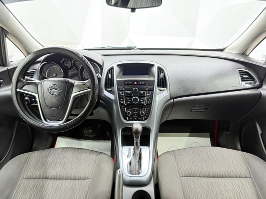 Opel Astra Cosmo, 2013 года, пробег 220132 км