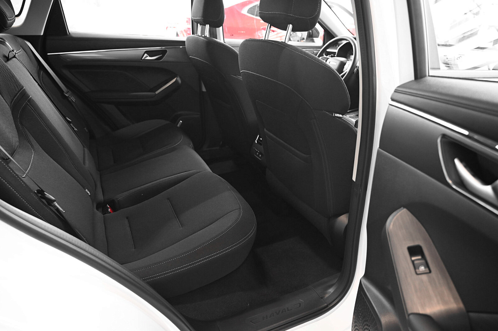 Haval Jolion Техно +, белый