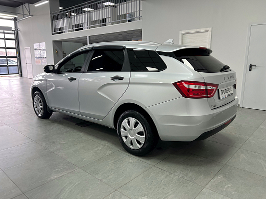 Lada (ВАЗ) Vesta Comfort, 2021 года, пробег 40000 км