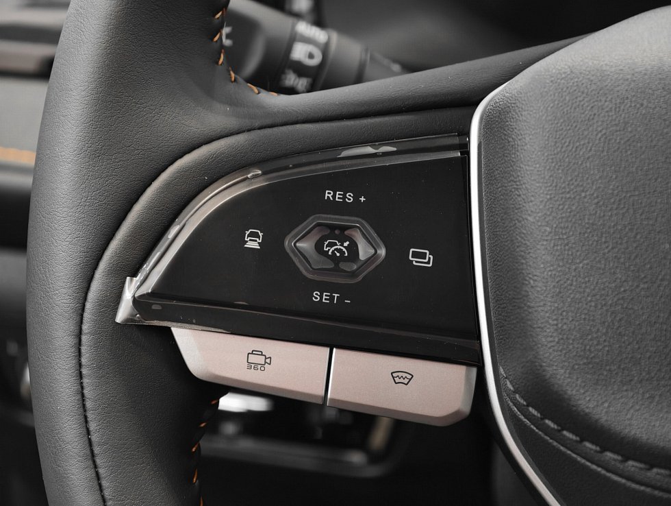 Changan CS75 Pro Техно 5 мест, черный