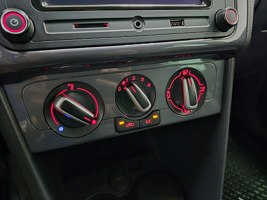 Volkswagen Polo Drive, 2018 года, пробег 123101 км