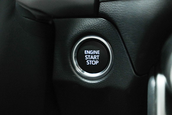 Toyota RAV4, 2025 года, пробег 142 км