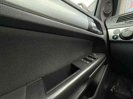 Opel Astra Cosmo, 2012 года, пробег 231000 км