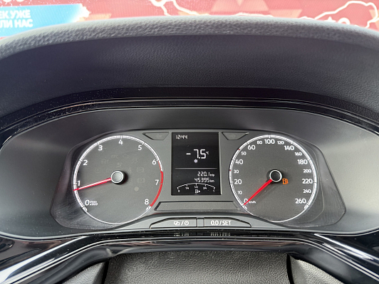 Volkswagen Polo Exclusive, 2021 года, пробег 45000 км