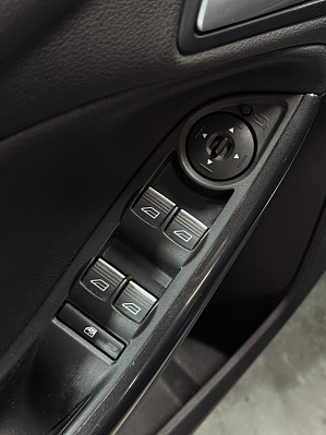 Ford Focus Titanium, 2017 года, пробег 196000 км
