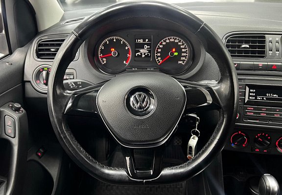 Volkswagen Polo Comfortline, 2017 года, пробег 48030 км