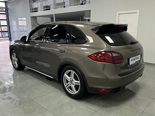Porsche Cayenne, 2013 года, пробег 273288 км