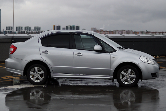 Suzuki SX4, 2011 года, пробег 185000 км