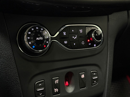 Renault Sandero Stepway Drive, 2019 года, пробег 80000 км