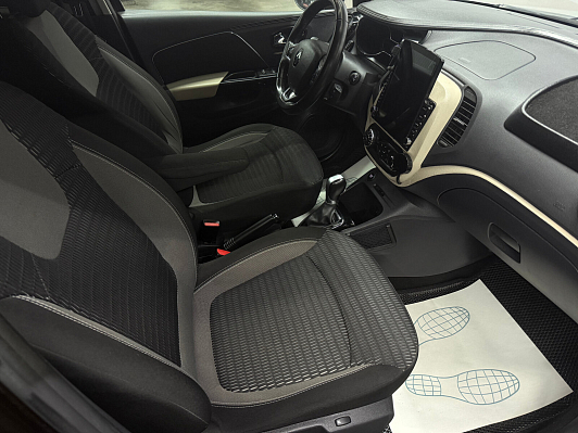 Renault Kaptur Style, 2017 года, пробег 81902 км