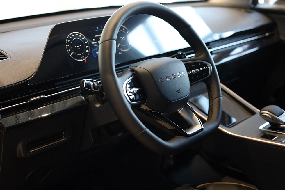 Omoda C5 Актив, черный