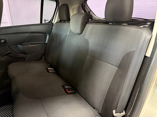 Renault Sandero, 2015 года, пробег 152350 км