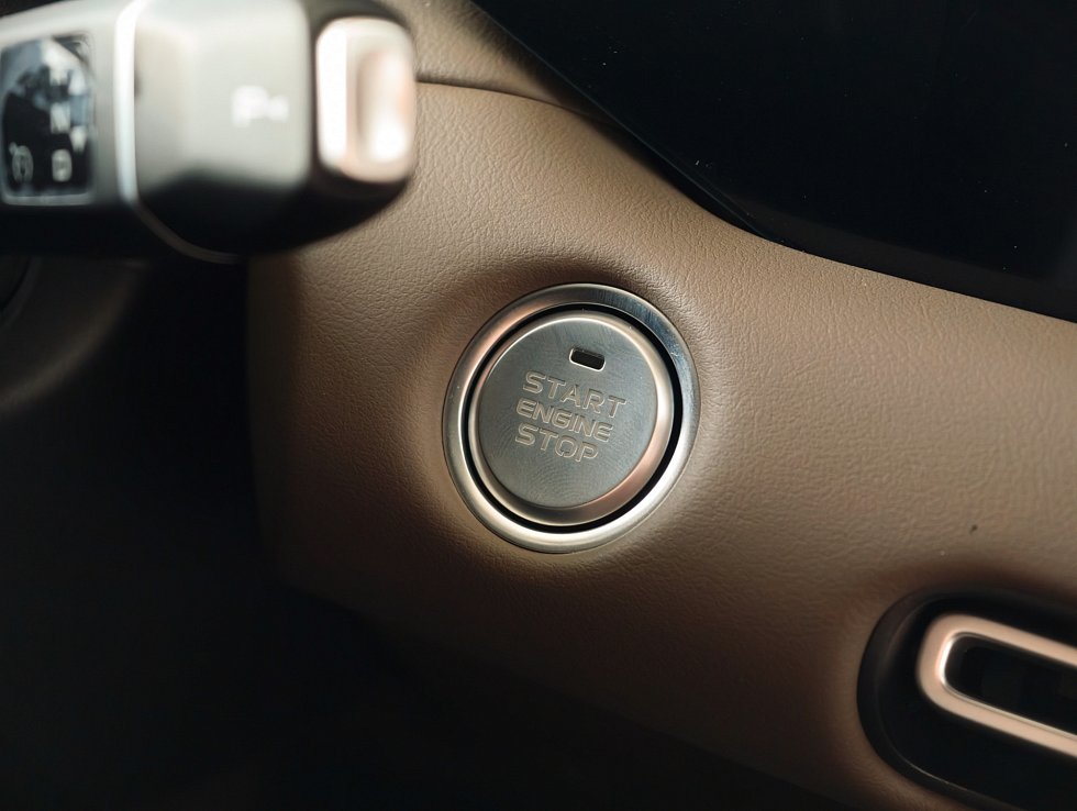 Changan UNI-S Техно, черный